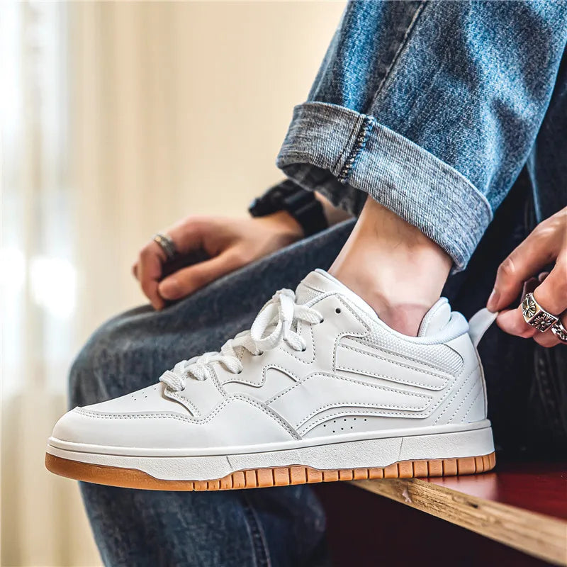 Hauke - Retro Sneaker im Low-Top-Stil mit Kontrastdetails